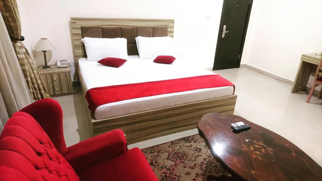 The Ambassadors Hotel Lagos Bagian luar foto